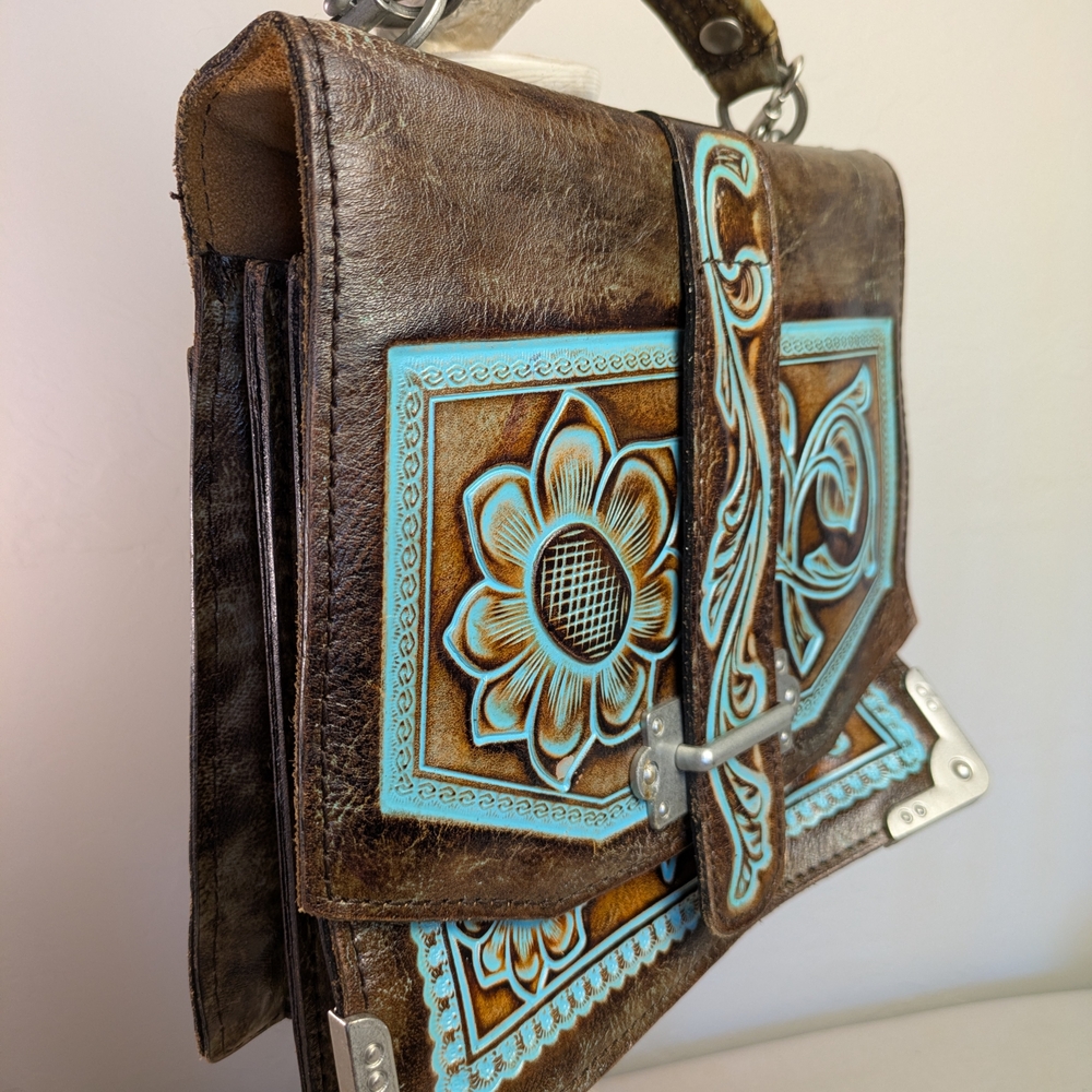 Patricia Nash Brn Leather Stella Flap HandBag w/Intriquite Blue Floral Tooling - Picture 2 of 16